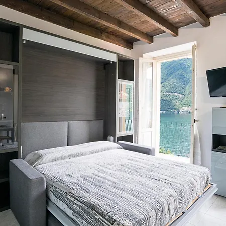 Guesthost - Lovely Lakefront Studio-flat شقة *