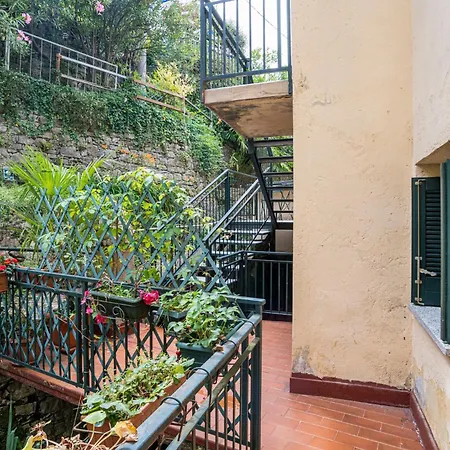 Guesthost - Lovely Lakefront Studio-flat شقة *